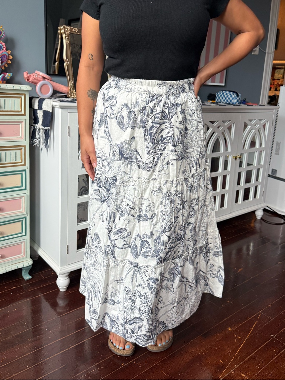 White midi skirt